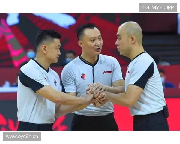 图多尔误判发布会结束起身离场